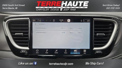 2027 Chrysler Pacifica Select