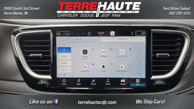 2027 Chrysler Pacifica Select
