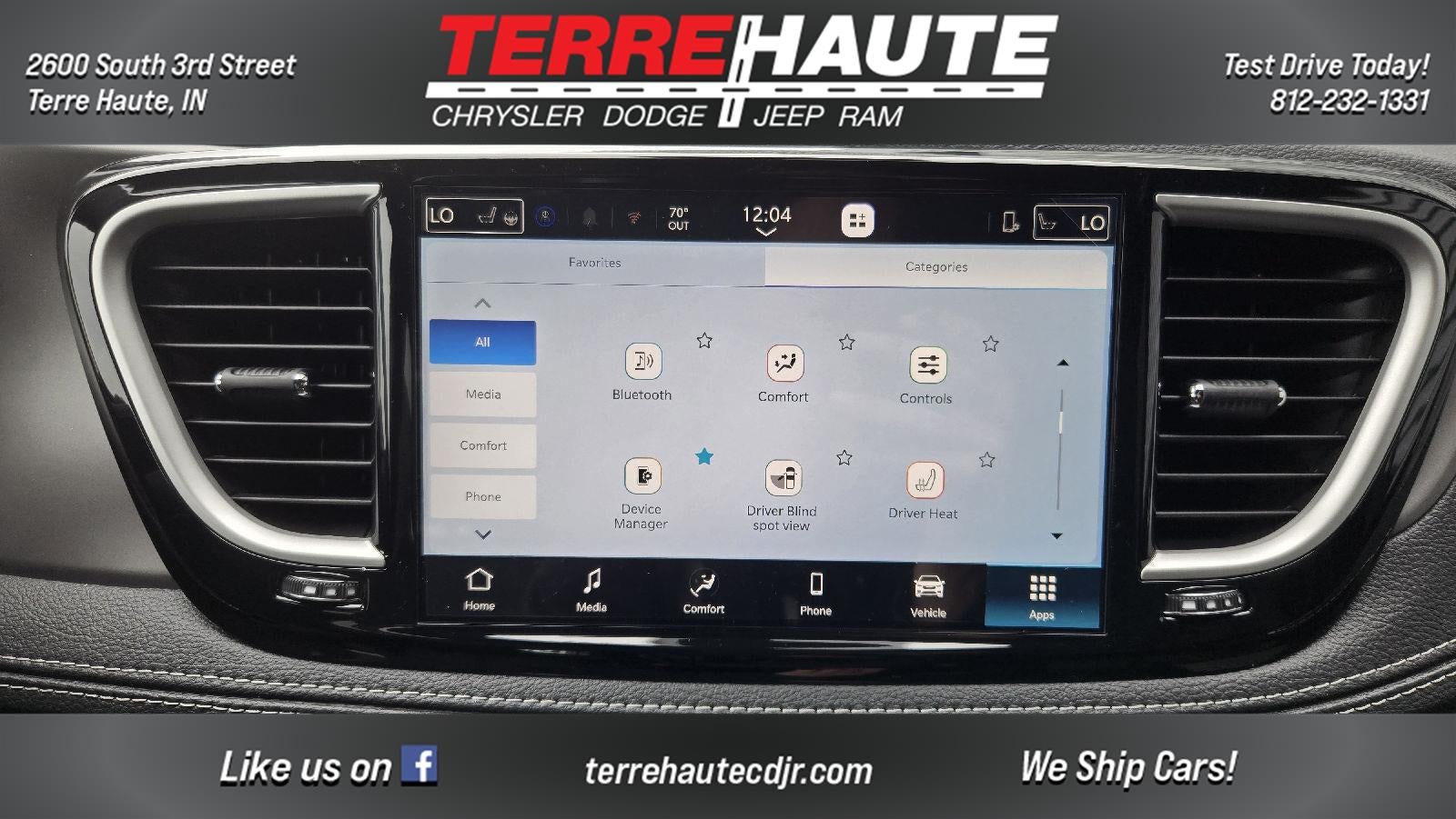 2027 Chrysler Pacifica Select