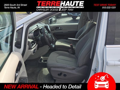 2017 Chrysler Pacifica LX