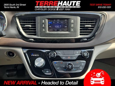 2017 Chrysler Pacifica LX