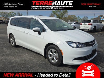 2017 Chrysler Pacifica LX