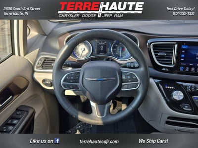 2017 Chrysler Pacifica Touring