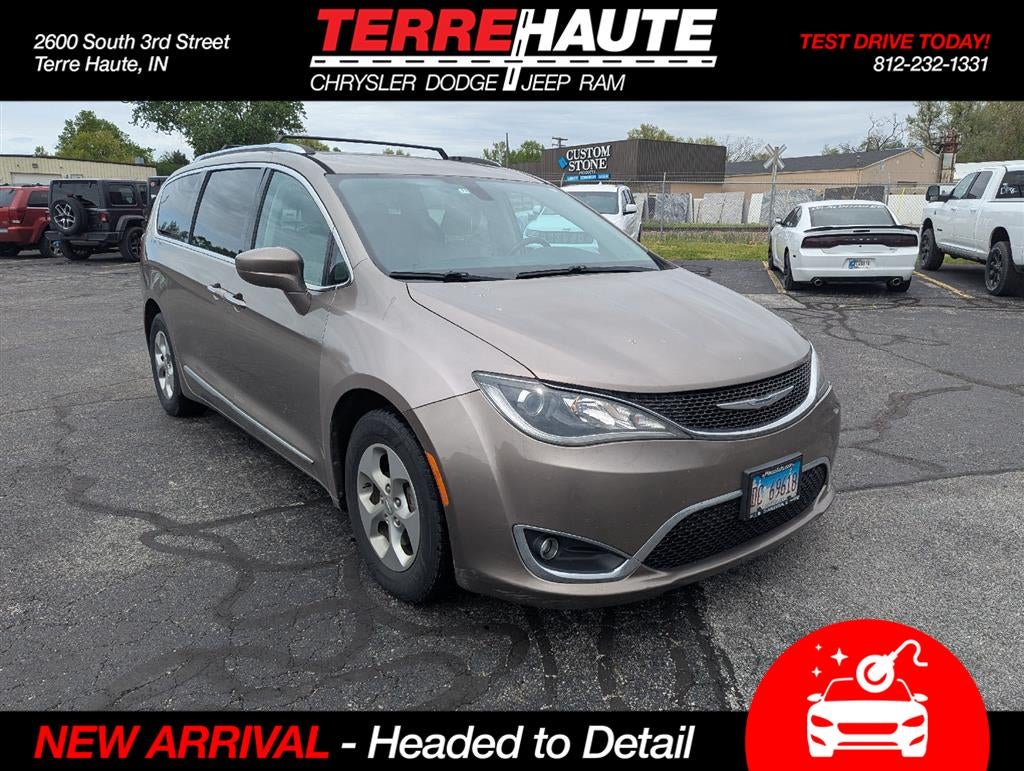 2017 Chrysler Pacifica Touring-L Plus