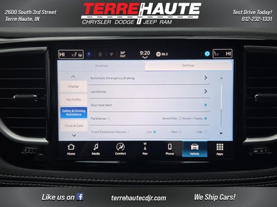 2026 Chrysler Pacifica Limited