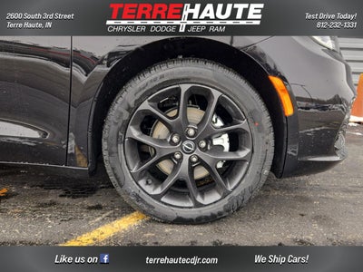 2026 Chrysler Pacifica Limited