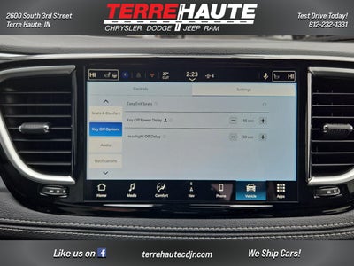 2026 Chrysler Pacifica Limited