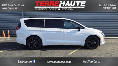 2027 Chrysler Pacifica Limited