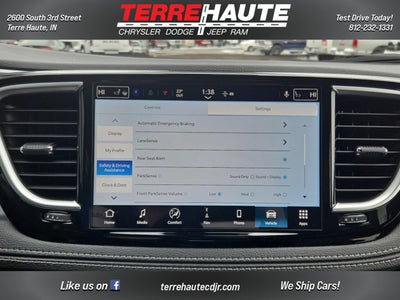 2026 Chrysler Pacifica Limited