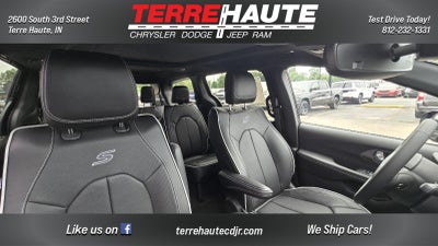 2027 Chrysler Pacifica Limited