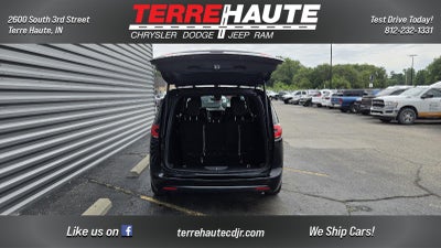 2027 Chrysler Pacifica Limited
