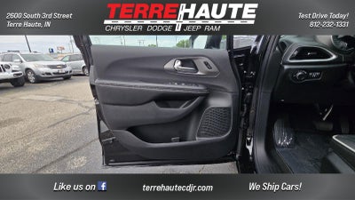 2027 Chrysler Pacifica Limited