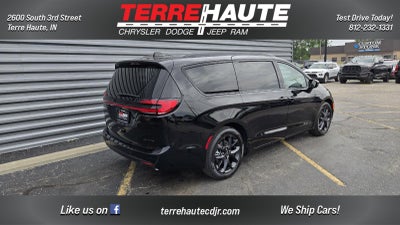 2027 Chrysler Pacifica Limited