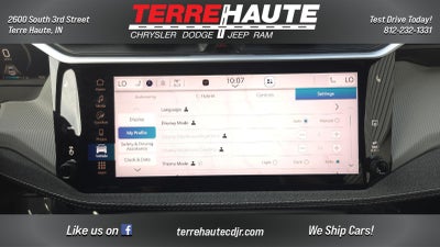 2026 Jeep Cherokee Laredo