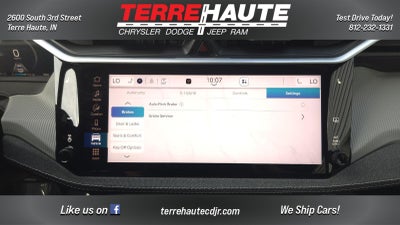 2026 Jeep Cherokee Laredo