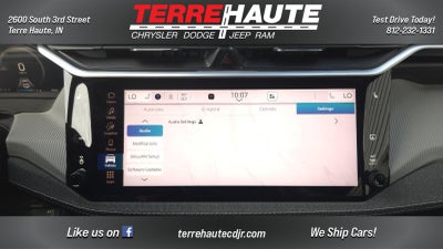 2026 Jeep Cherokee Laredo