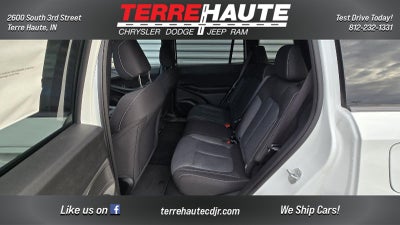 2026 Jeep Cherokee Laredo