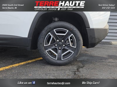 2026 Jeep Cherokee Laredo