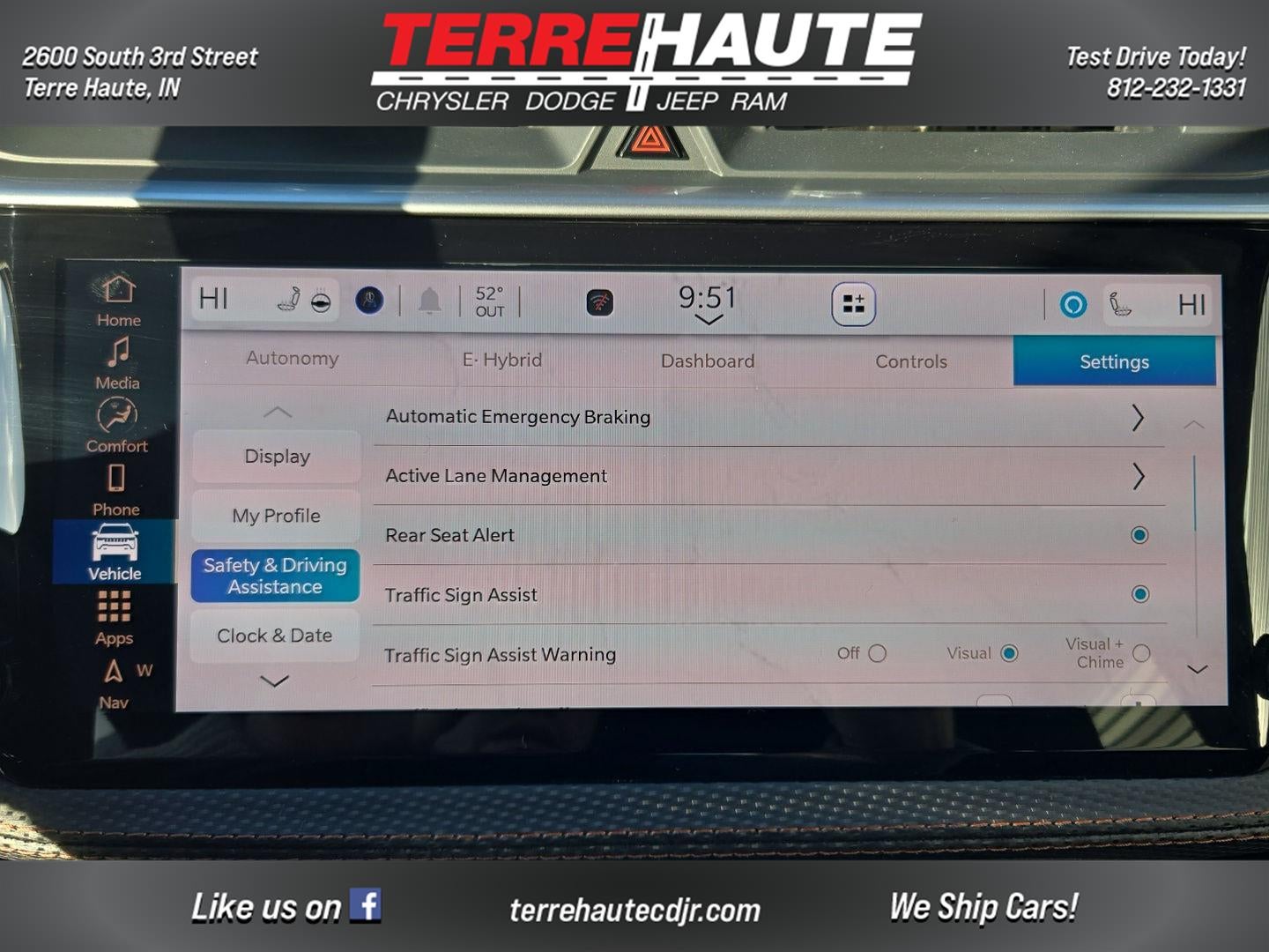 2026 Jeep Cherokee Overland