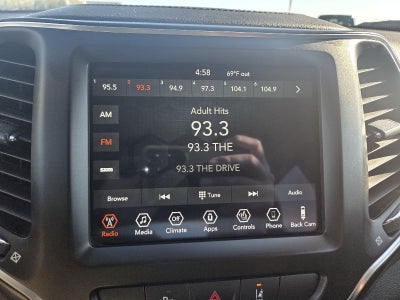 2022 Jeep Cherokee Latitude Lux