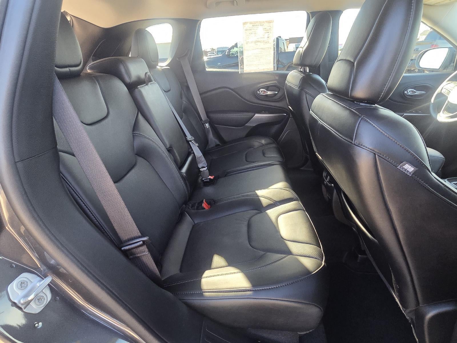 2022 Jeep Cherokee Latitude Lux