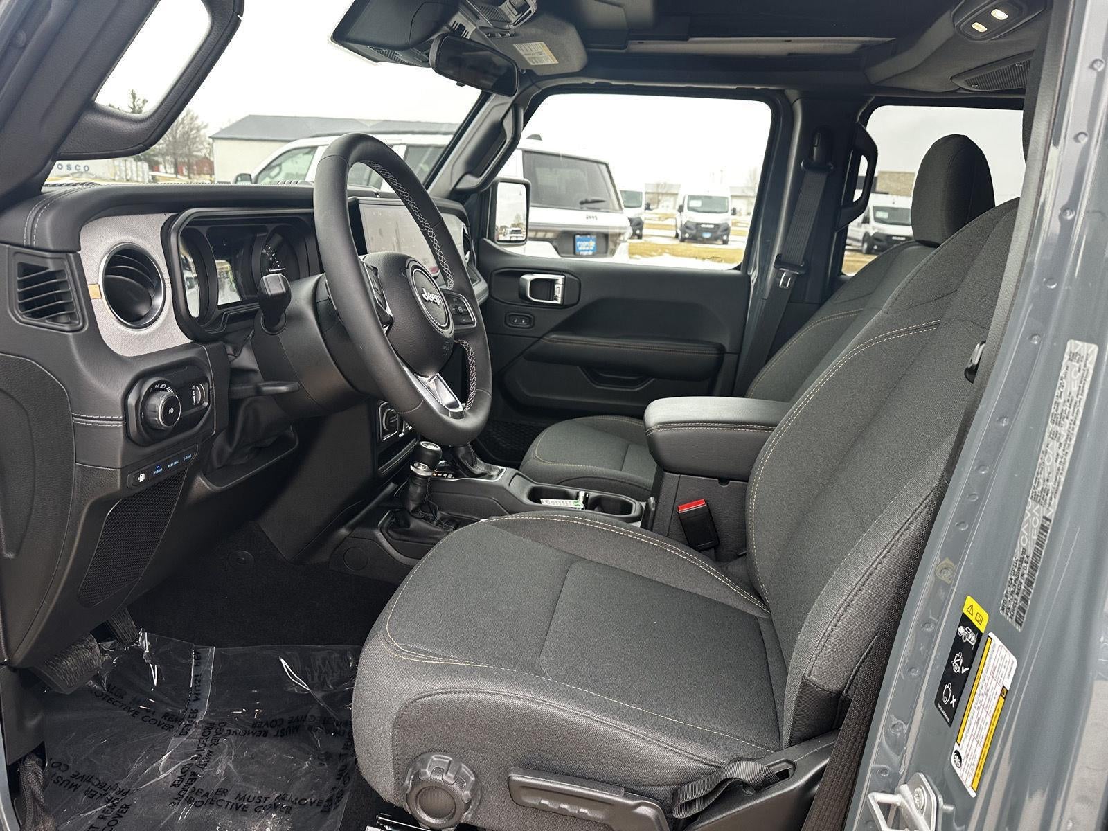 2025 Jeep Wrangler 4xe Sahara