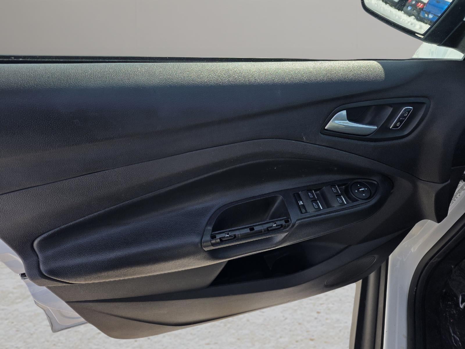 2015 Ford C-Max Hybrid SE