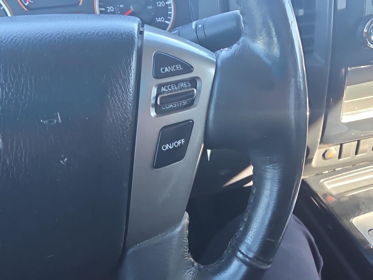 2015 Nissan Titan SV