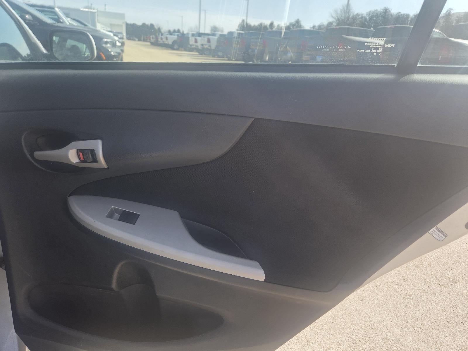 2010 Toyota COROLLA SEDAN