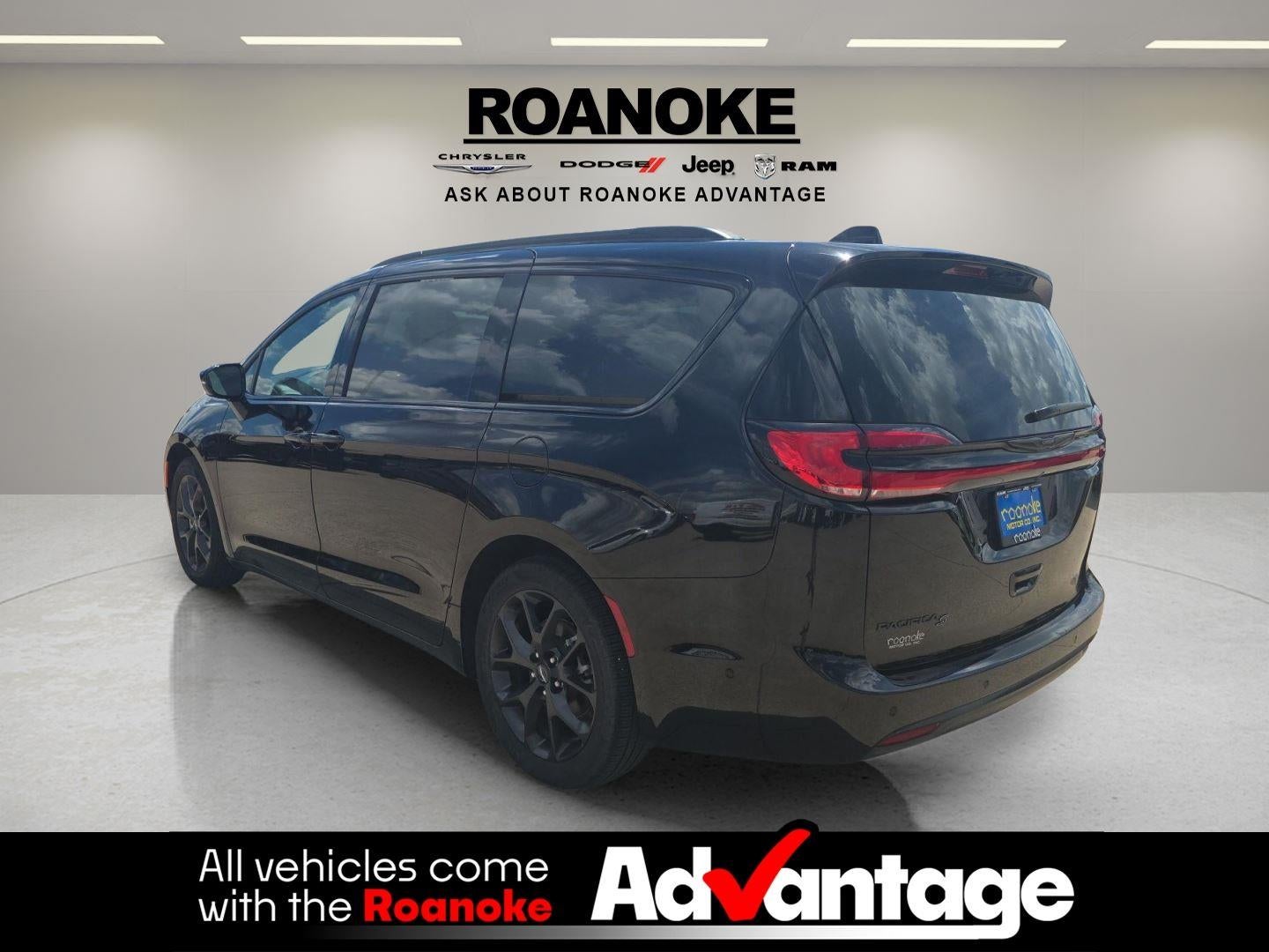 2024 Chrysler PACIFICA TOURING L FWD