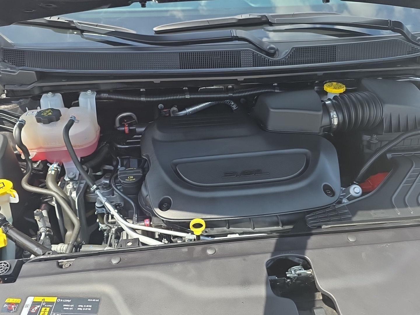 2024 Chrysler PACIFICA TOURING L FWD