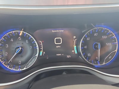 2024 Chrysler PACIFICA TOURING L FWD
