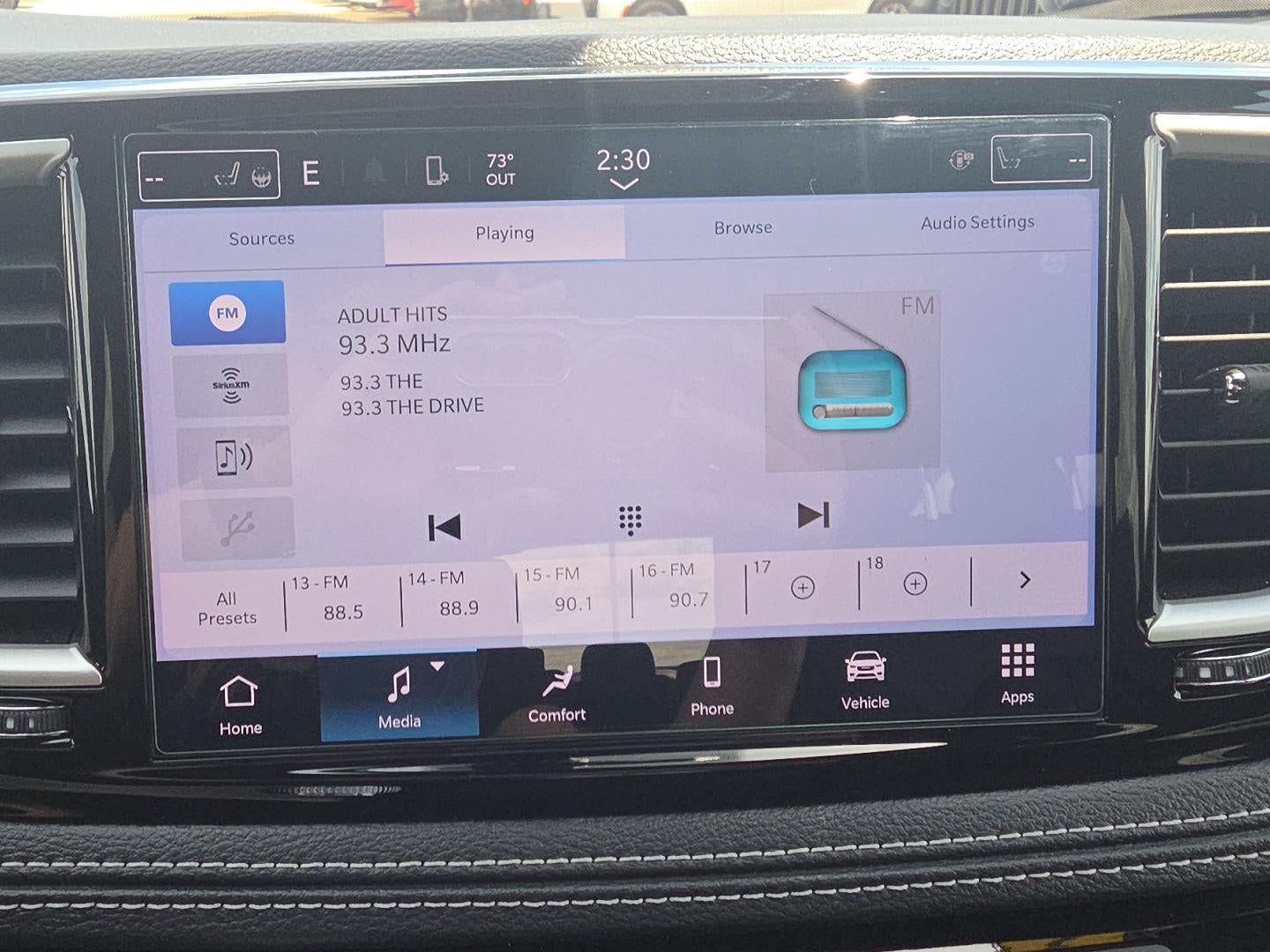 2024 Chrysler PACIFICA TOURING L FWD