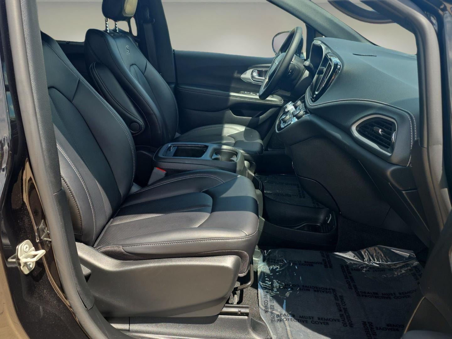 2024 Chrysler PACIFICA TOURING L FWD
