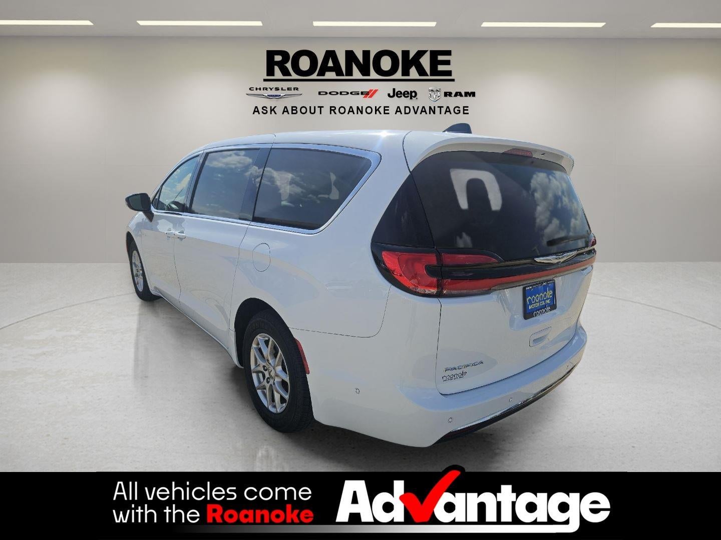 2024 Chrysler Pacifica Touring L