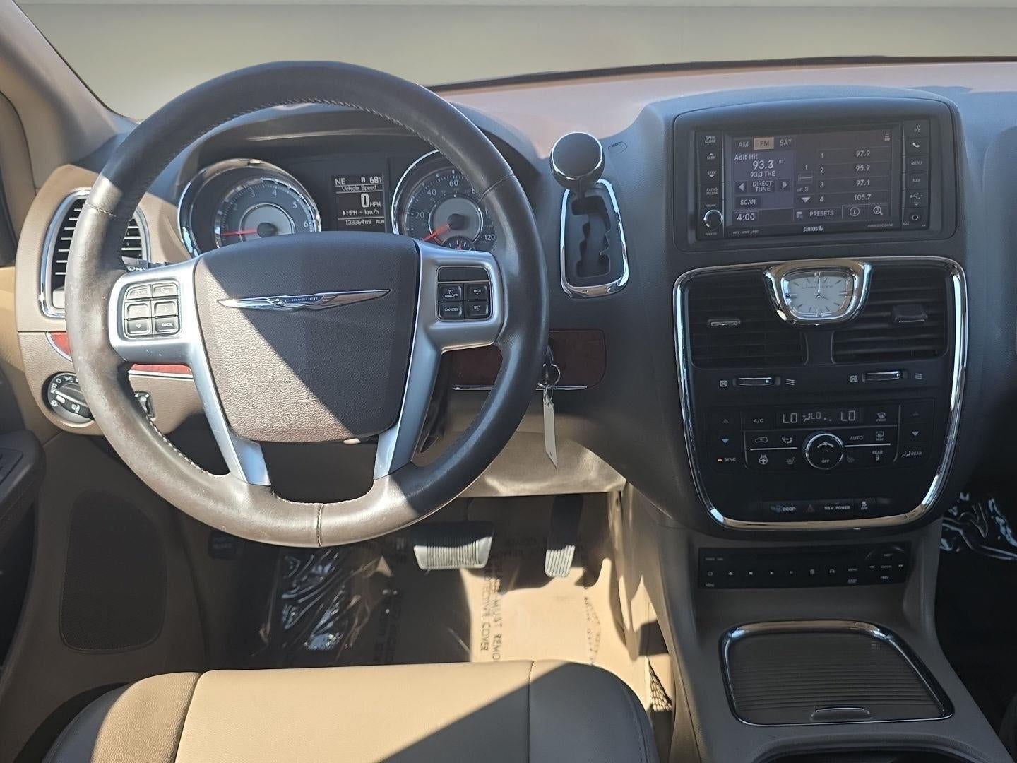 2013 Chrysler Town & Country Touring-L
