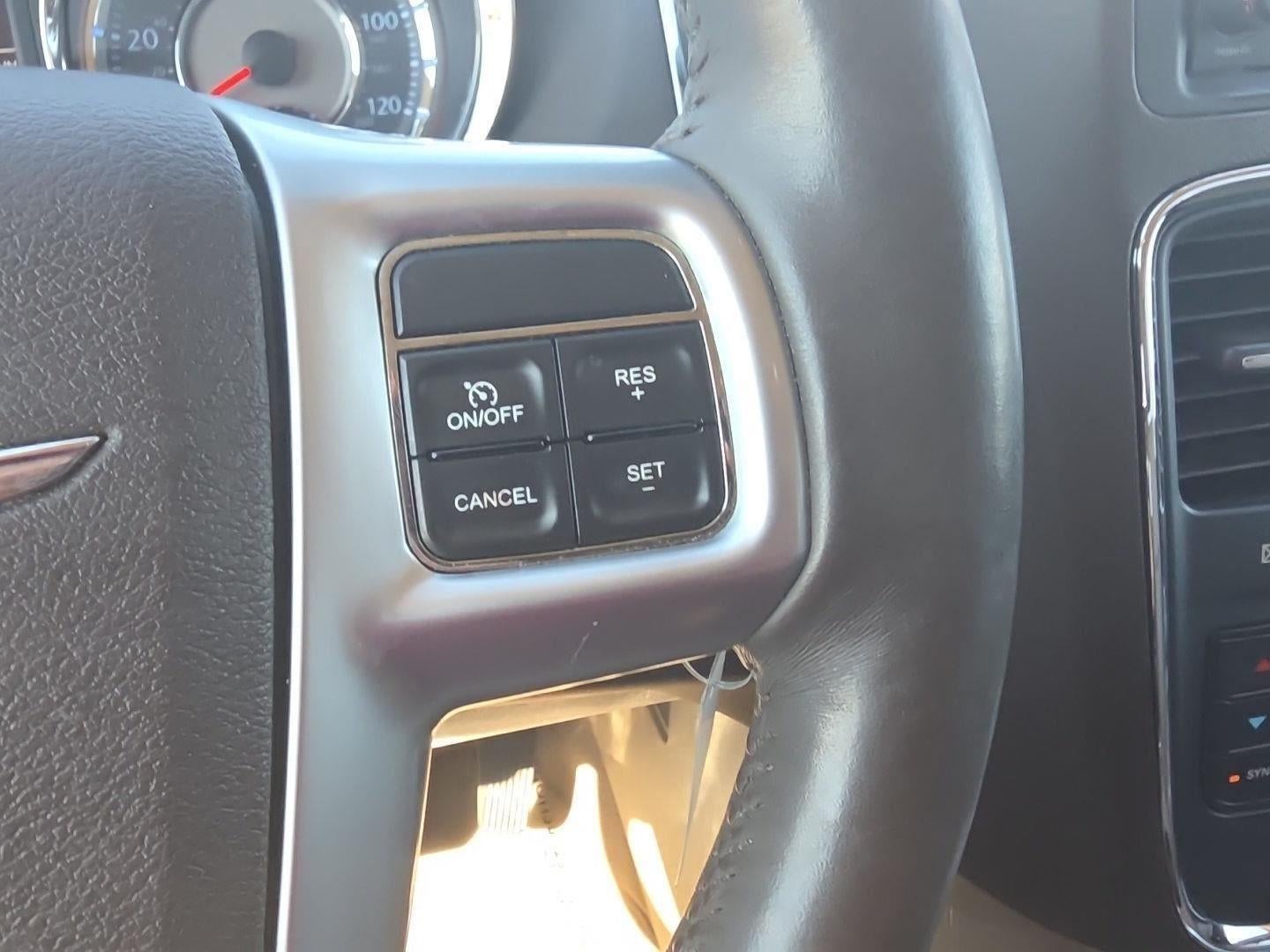 2013 Chrysler Town & Country Touring-L