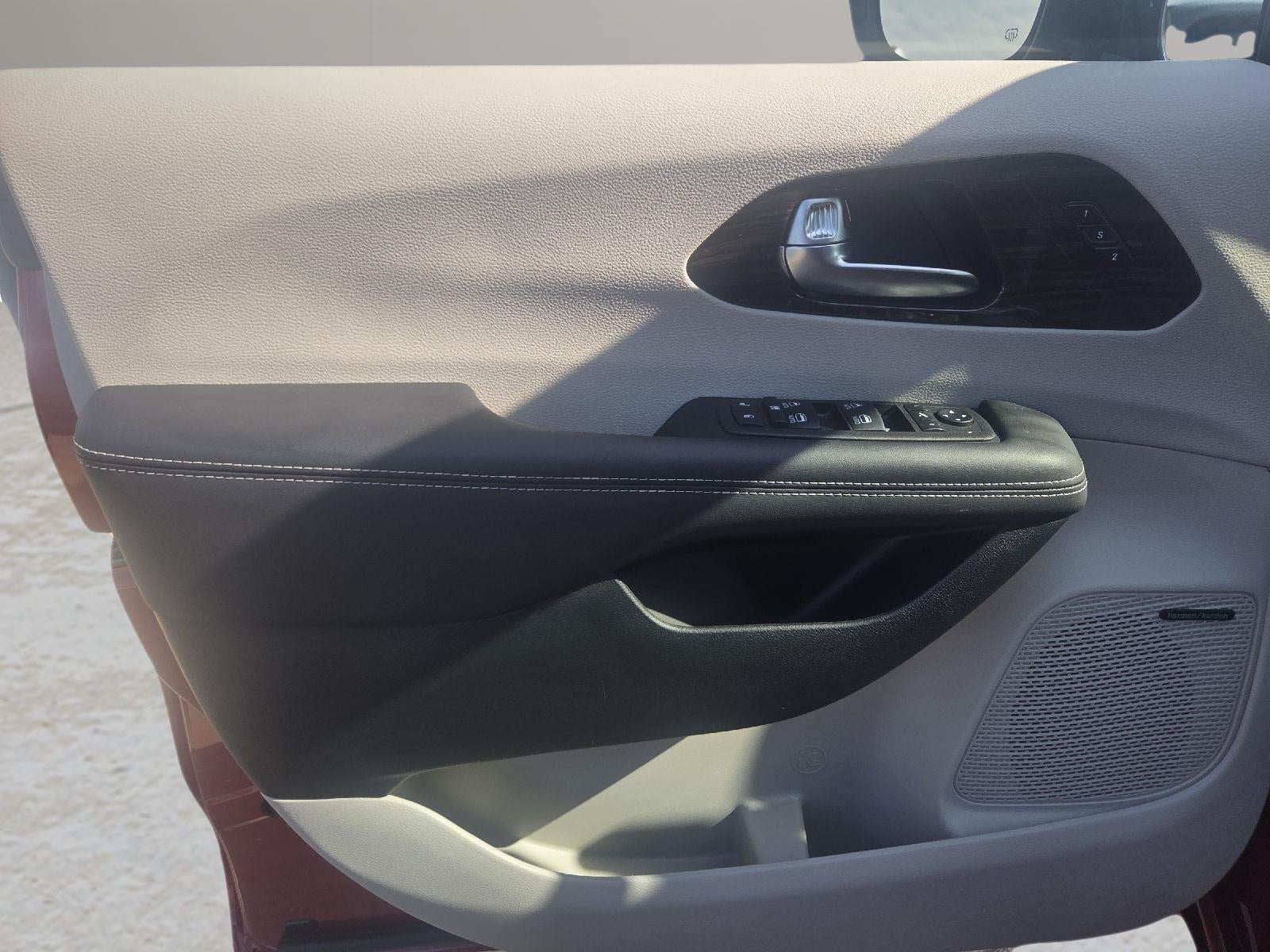 2024 Chrysler Pacifica Limited