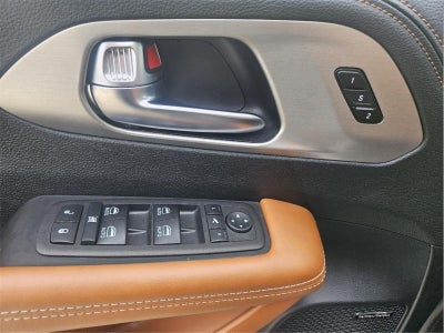 2025 Chrysler Pacifica Hybrid Pinnacle