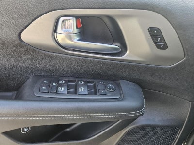 2025 Chrysler Pacifica Hybrid Select